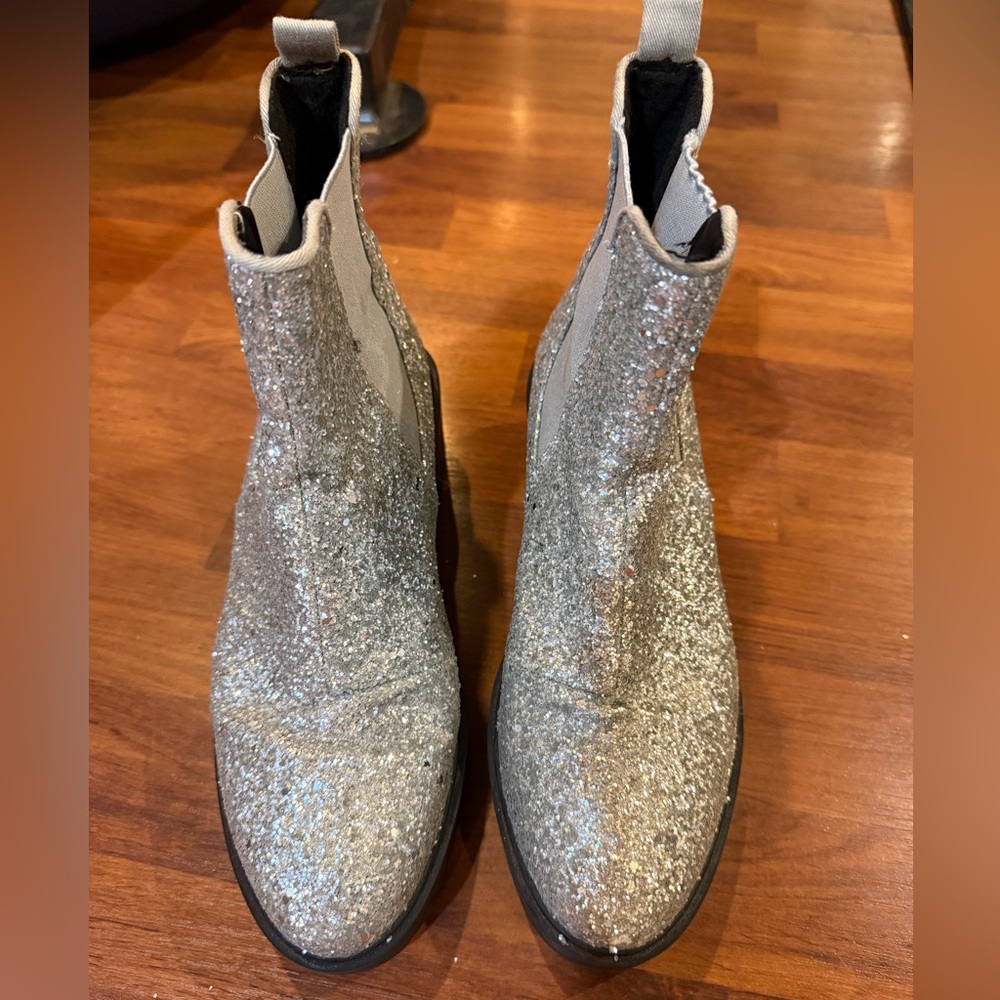 ASOS Glittery Silver Ankle Boots size 8.5 - Picture 3 of 8